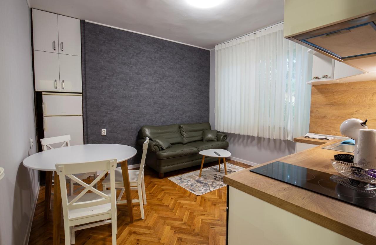 Apartment Little Vienna Русе Екстер'єр фото